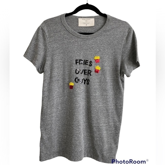 Bow & Drape Fries Over Guys Gray Sequin Short Sleeve Graphic Tee Shirt Size L - Picture 1 of 6